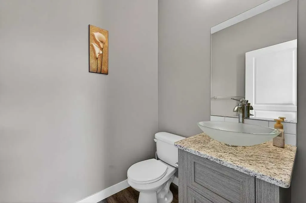 271 Fireside Drive Cochrane AB T4C 2L5