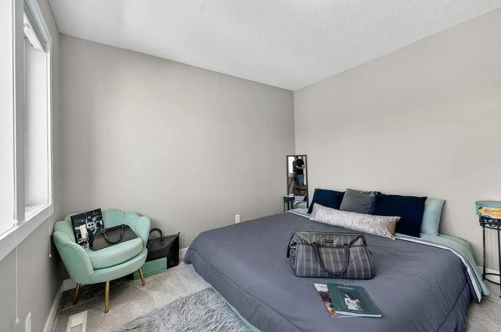 271 Fireside Drive Cochrane AB T4C 2L5