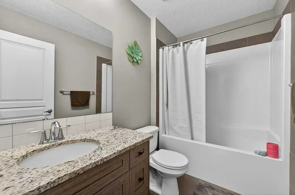 271 Fireside Drive Cochrane AB T4C 2L5
