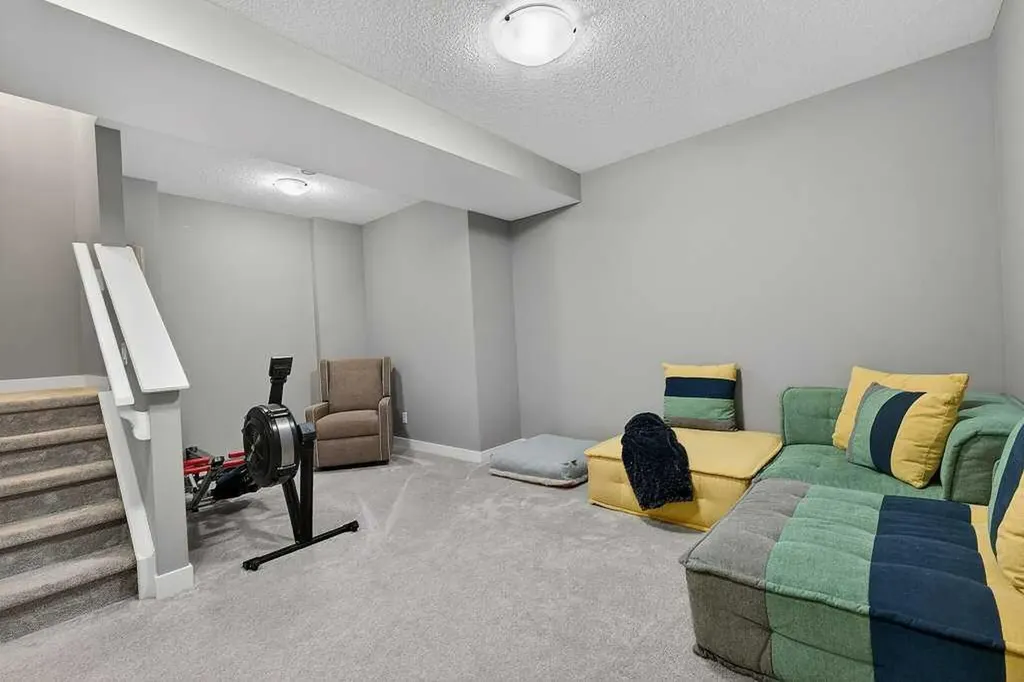 271 Fireside Drive Cochrane AB T4C 2L5