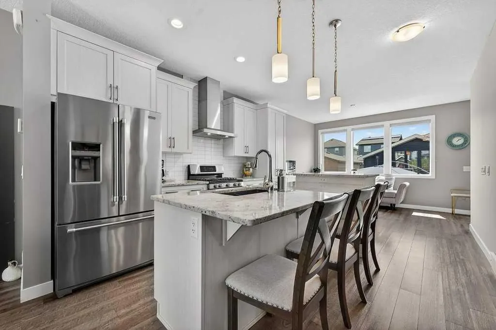 271 Fireside Drive Cochrane AB T4C 2L5