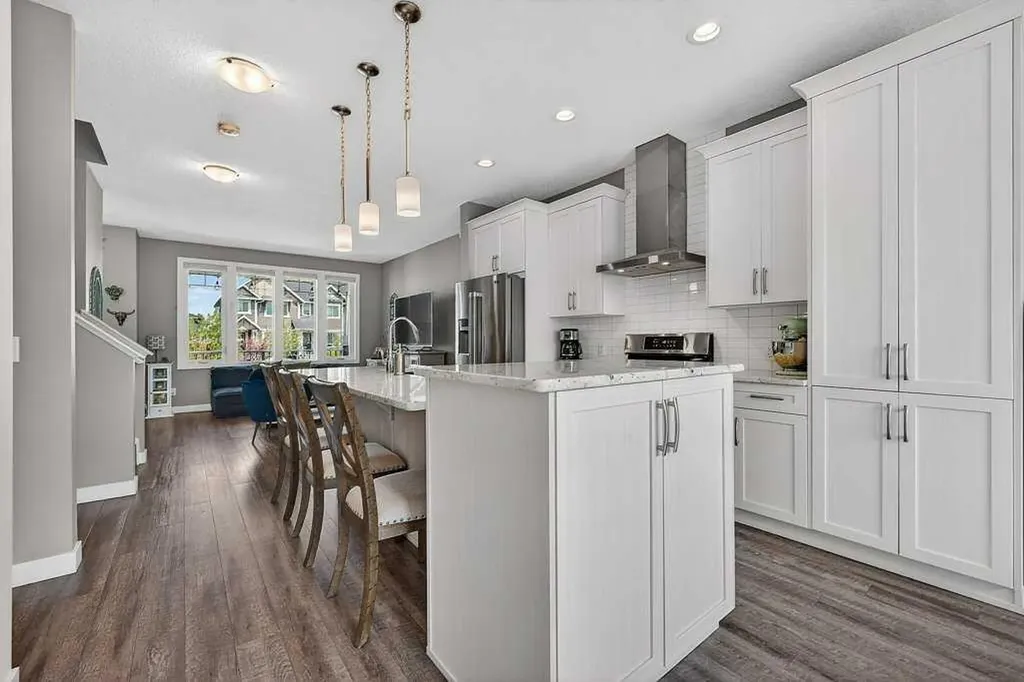 271 Fireside Drive Cochrane AB T4C 2L5