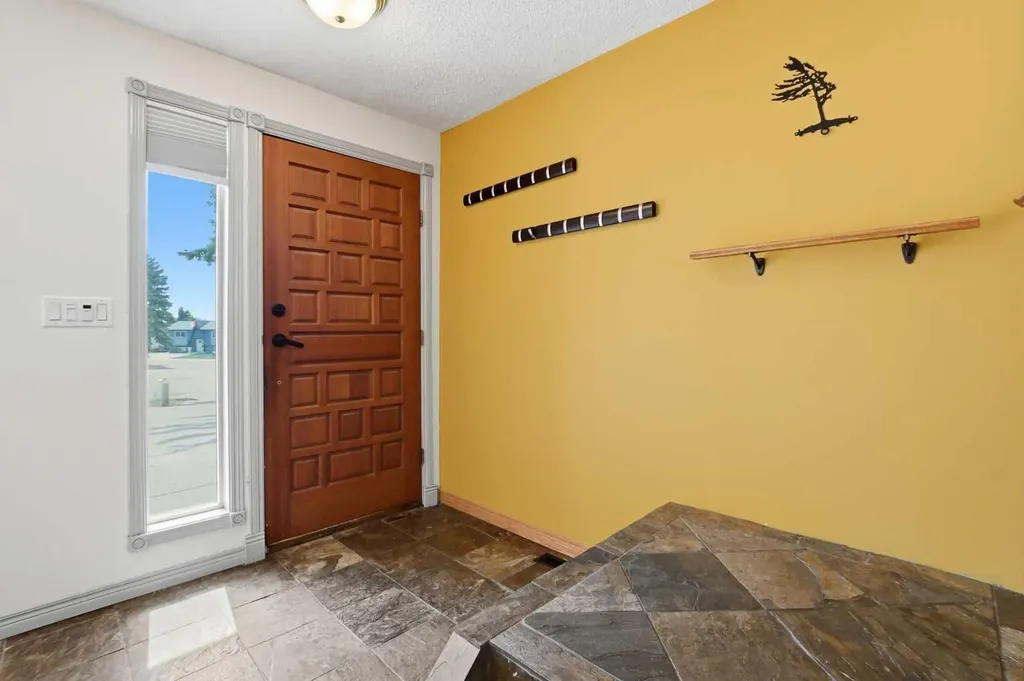 26 Gummow Close Red Deer AB T4P 2M3