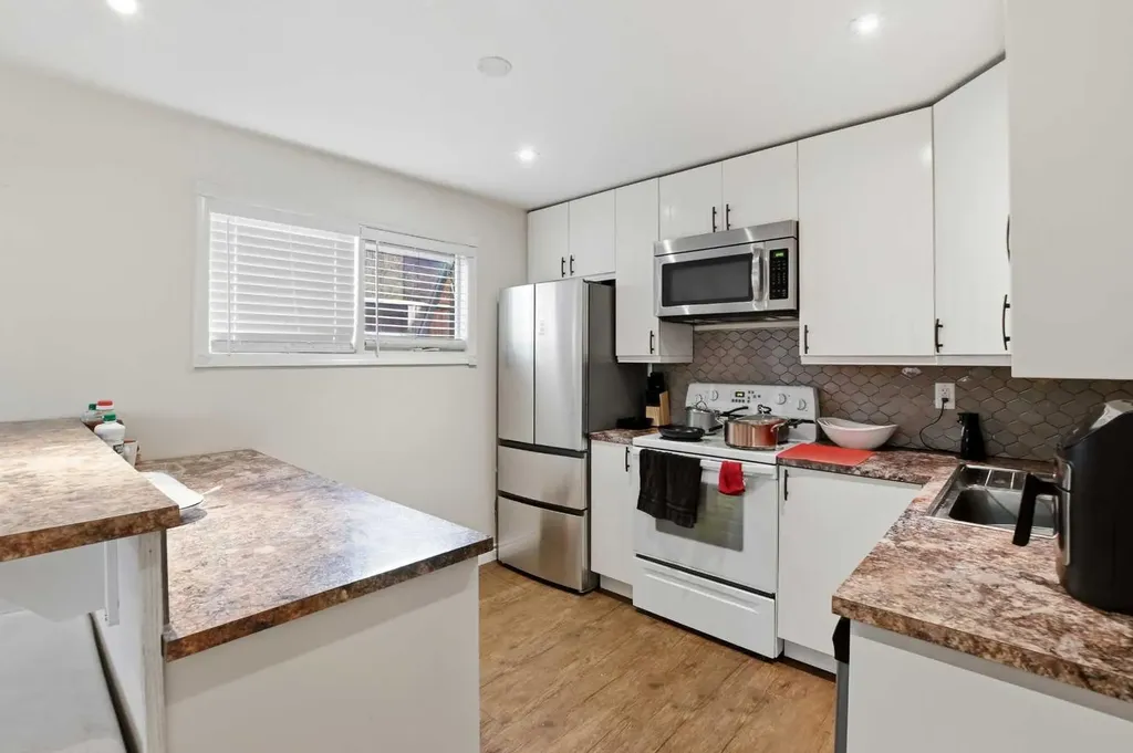 26 Gummow Close Red Deer AB T4P 2M3
