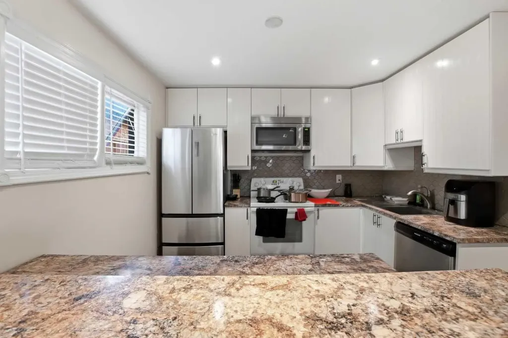 26 Gummow Close Red Deer AB T4P 2M3