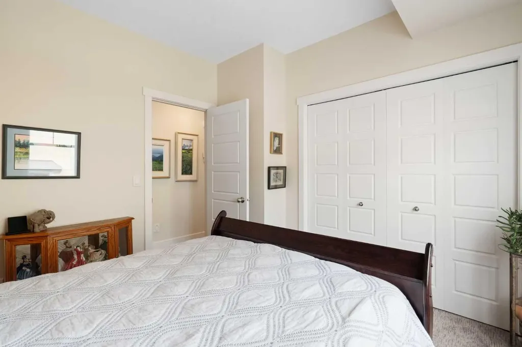 64 Cranbrook Drive SE Calgary AB T3M 0J1