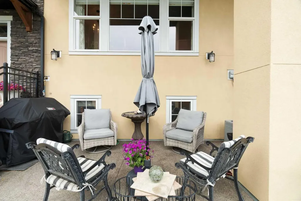 64 Cranbrook Drive SE Calgary AB T3M 0J1