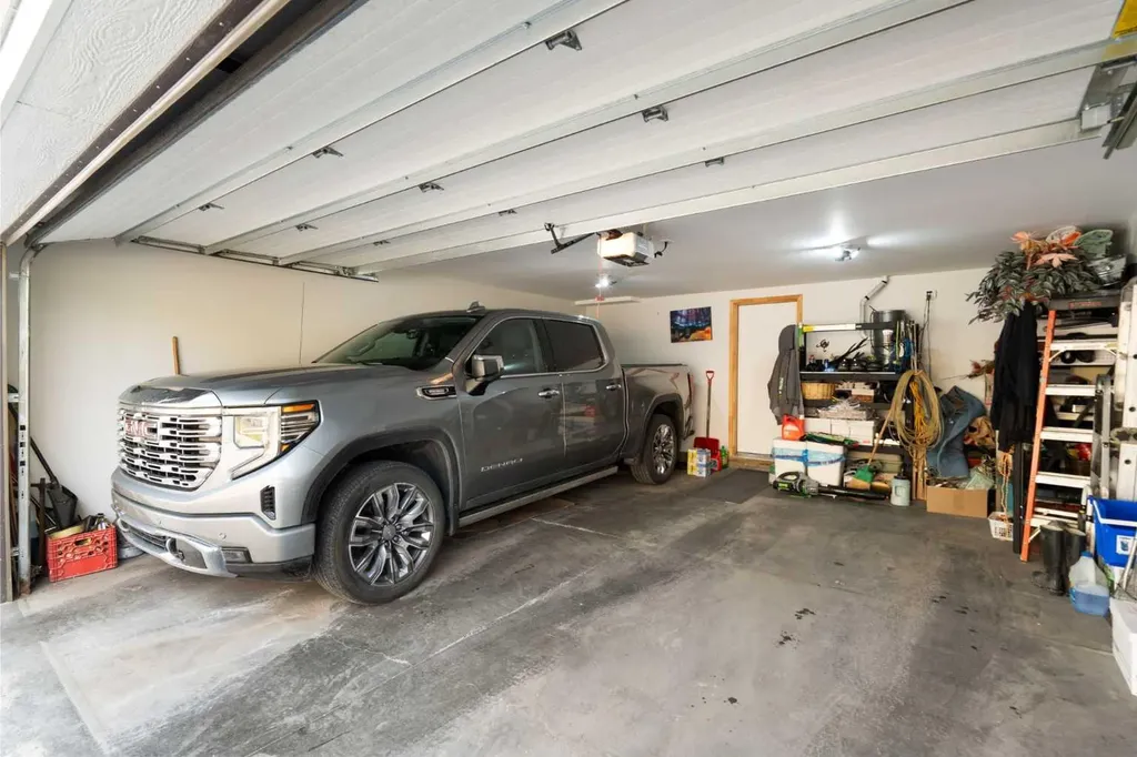 64 Cranbrook Drive SE Calgary AB T3M 0J1