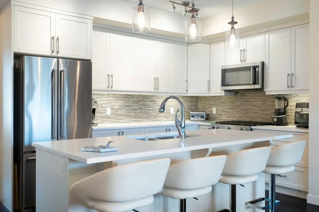 64 Cranbrook Drive SE Calgary AB T3M 0J1