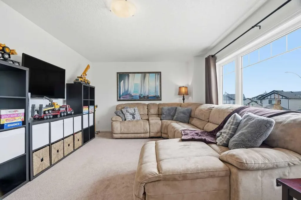161 Cimarron Park Circle Okotoks AB T1S 2H5