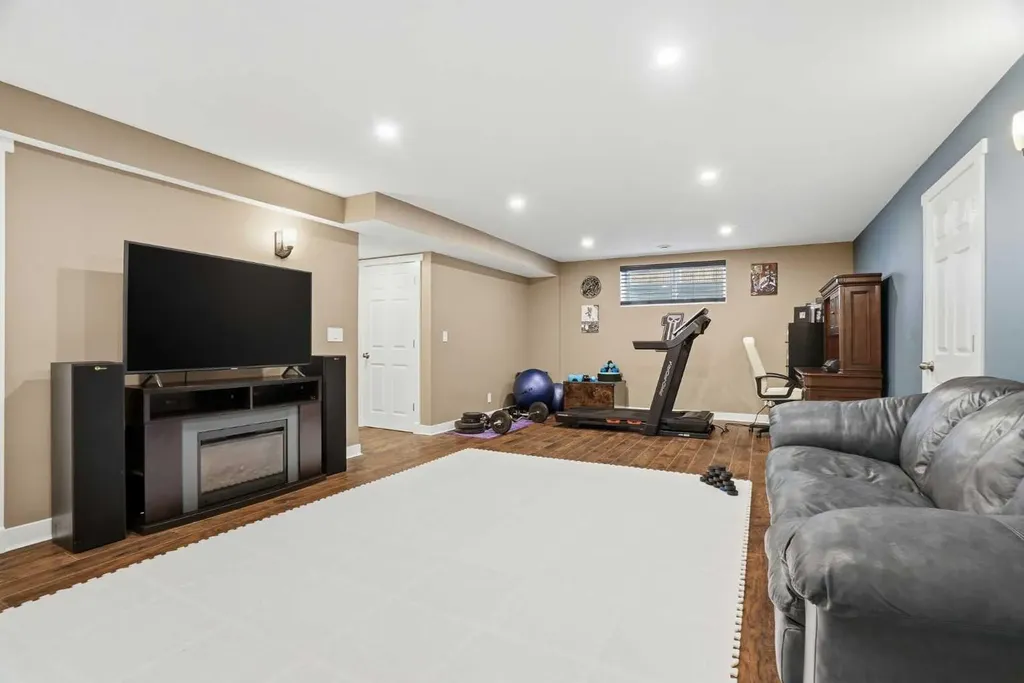 161 Cimarron Park Circle Okotoks AB T1S 2H5
