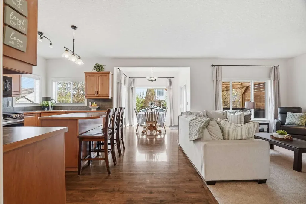 161 Cimarron Park Circle Okotoks AB T1S 2H5