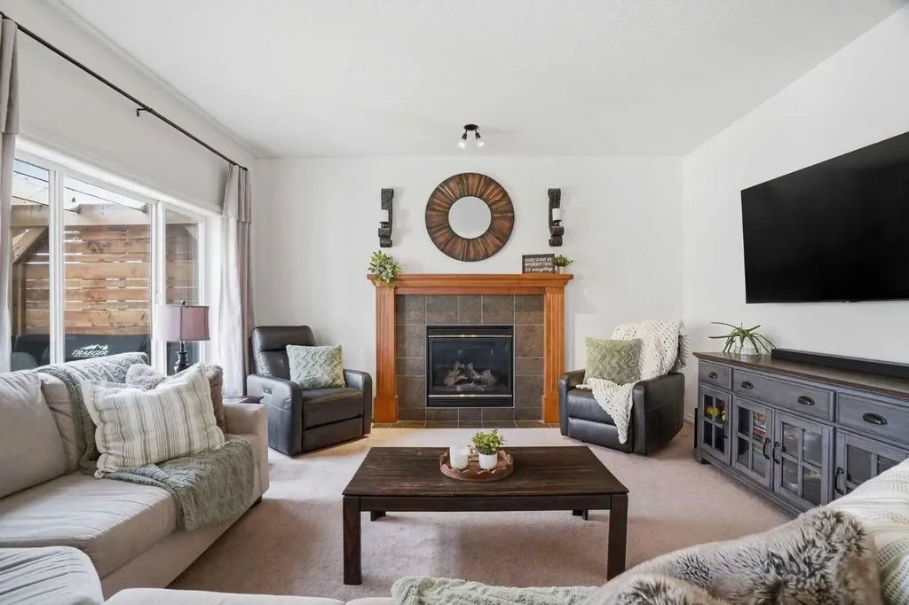 161 Cimarron Park Circle Okotoks AB T1S 2H5