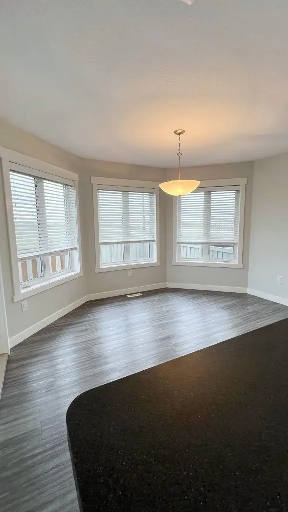 9521 88 Street Grande Prairie AB T8X 0N3