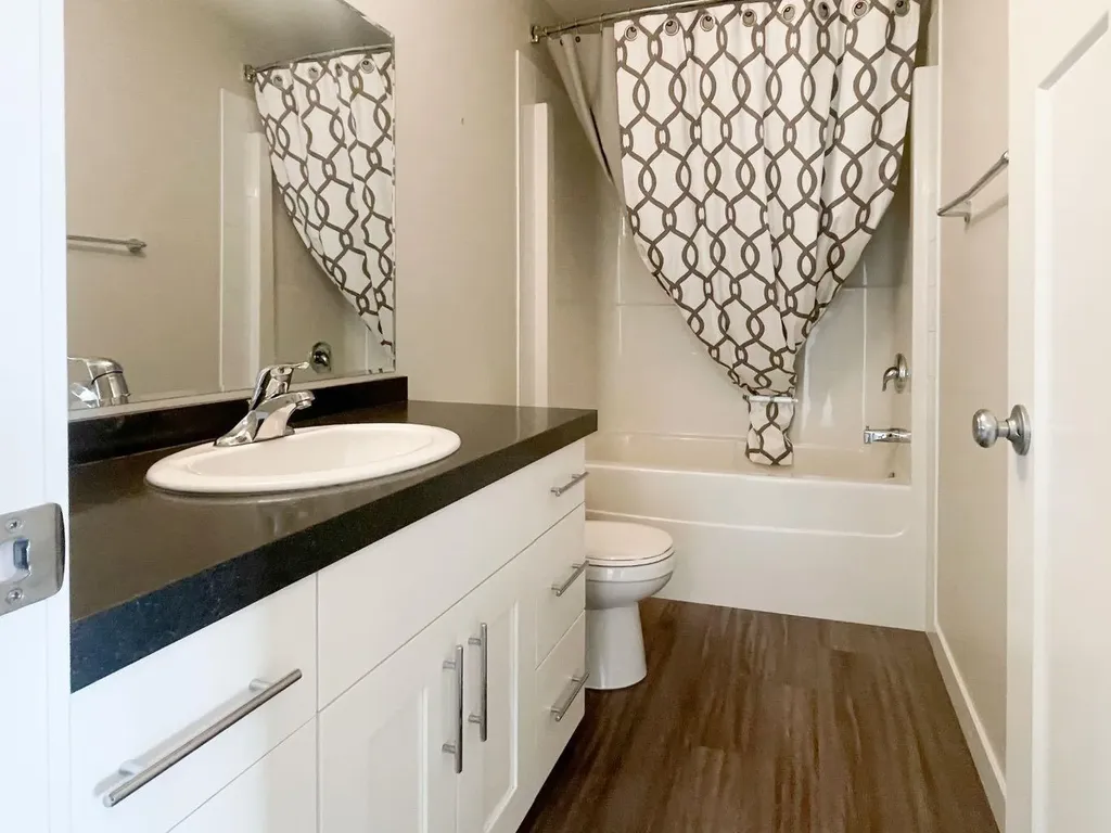 9521 88 Street Grande Prairie AB T8X 0N3