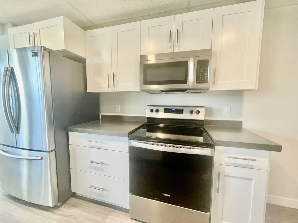 9521 88 Street Grande Prairie AB T8X 0N3