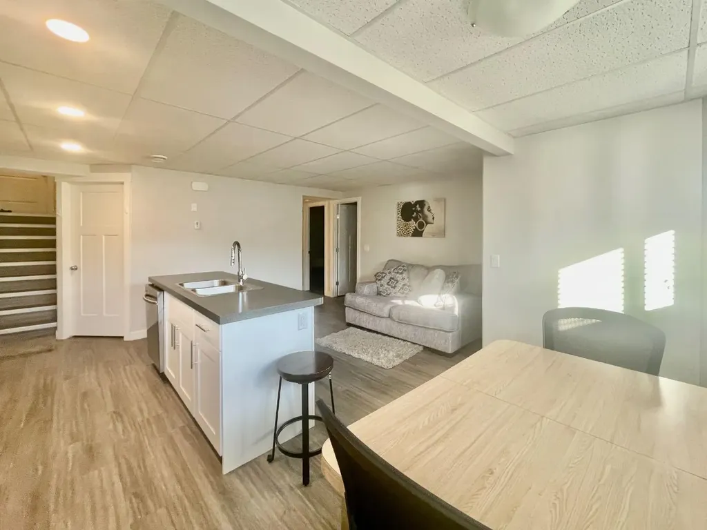 9521 88 Street Grande Prairie AB T8X 0N3