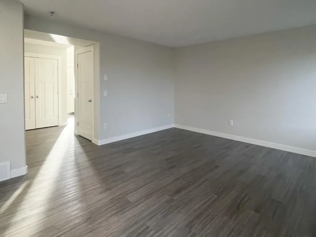 9521 88 Street Grande Prairie AB T8X 0N3