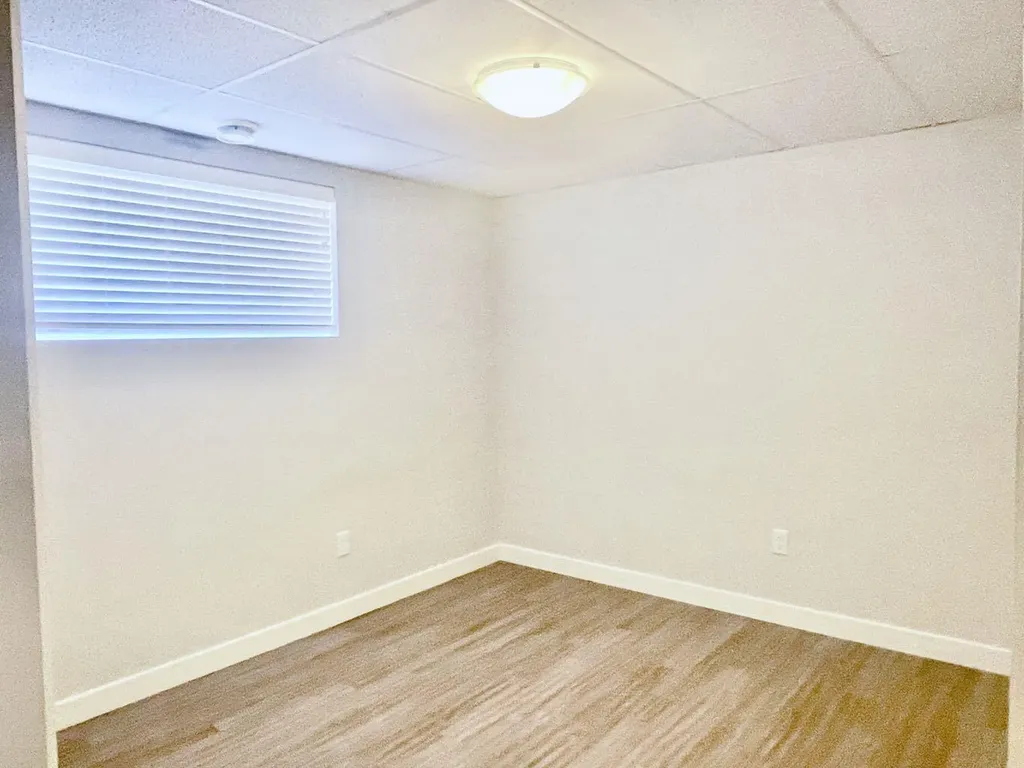 9521 88 Street Grande Prairie AB T8X 0N3