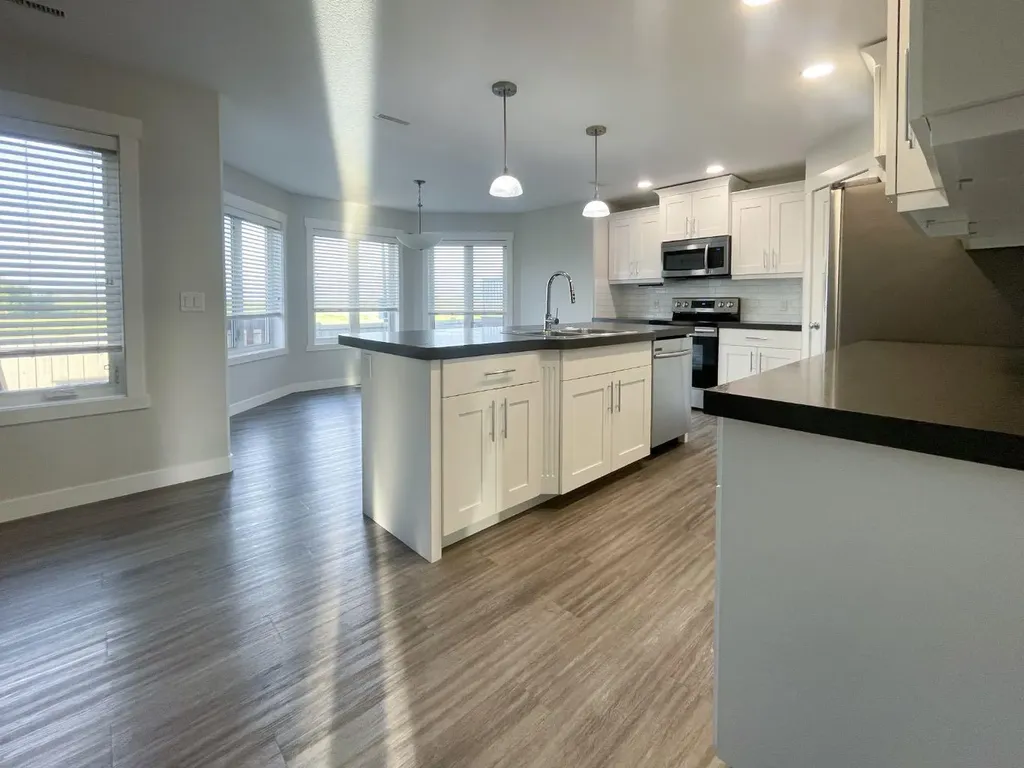 9521 88 Street Grande Prairie AB T8X 0N3