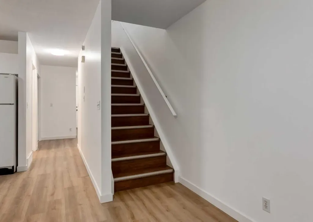 1135 37 Street SE Calgary AB T2A 1E2