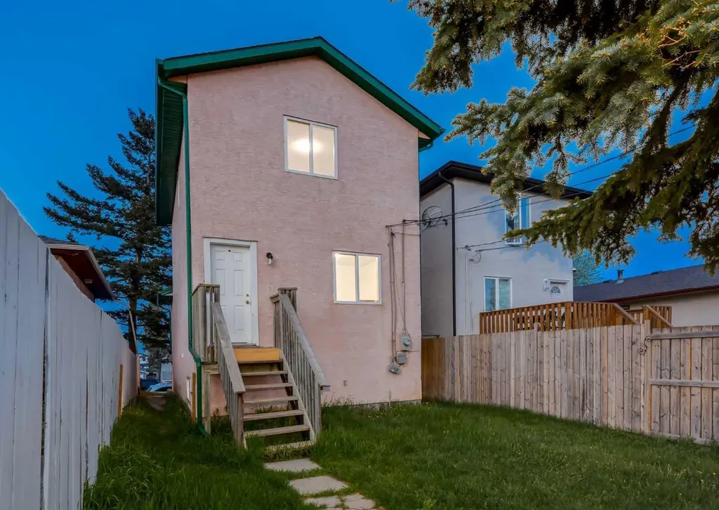 1135 37 Street SE Calgary AB T2A 1E2