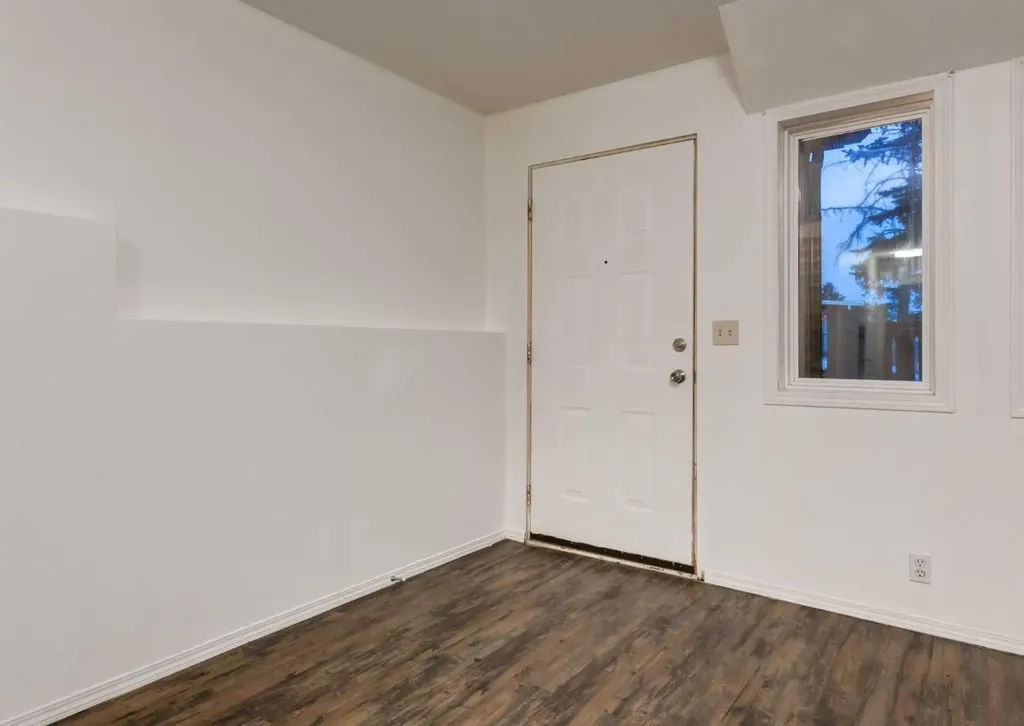 1135 37 Street SE Calgary AB T2A 1E2