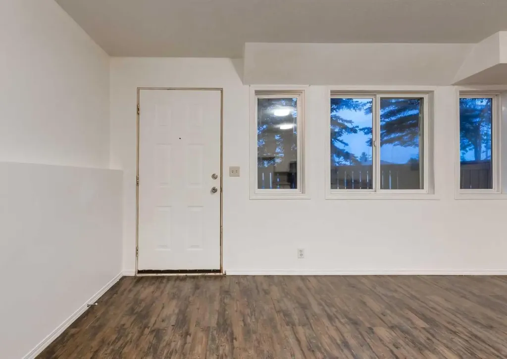 1135 37 Street SE Calgary AB T2A 1E2