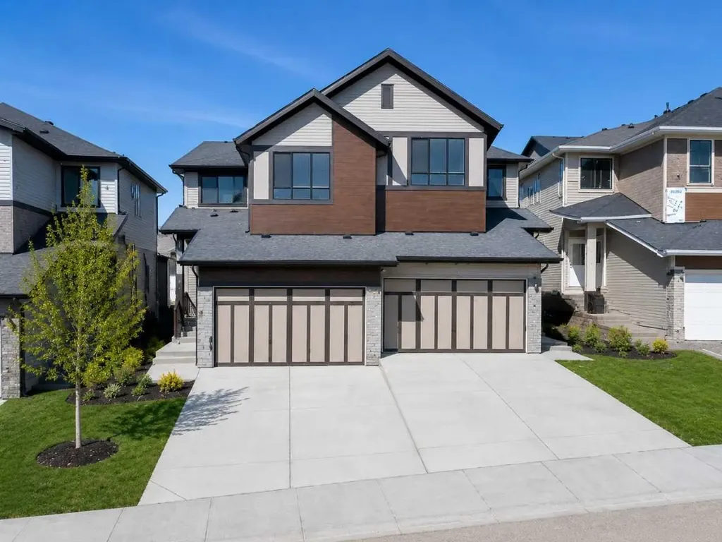 91 Heritage Manor Cochrane AB T4C0L3