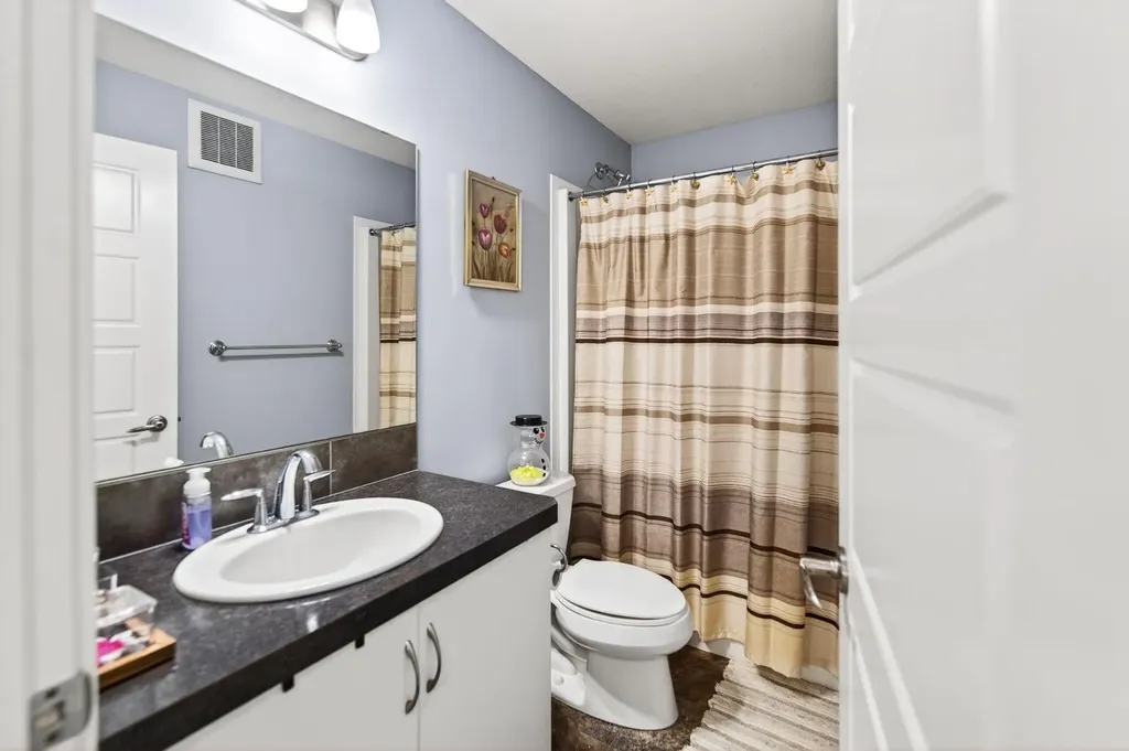318 Teasdale Drive Red Deer AB T4P 0T1