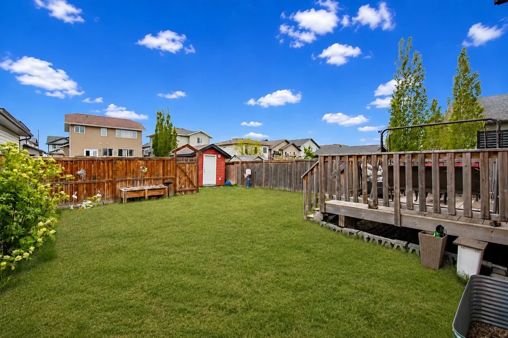 318 Teasdale Drive Red Deer AB T4P 0T1