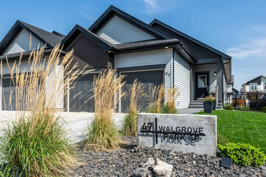 47 Walgrove Park SE Calgary AB T2X 4N9