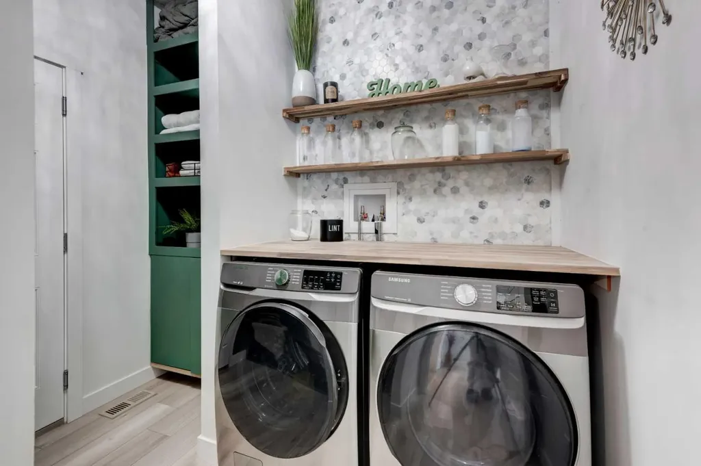 47 Walgrove Park SE Calgary AB T2X 4N9