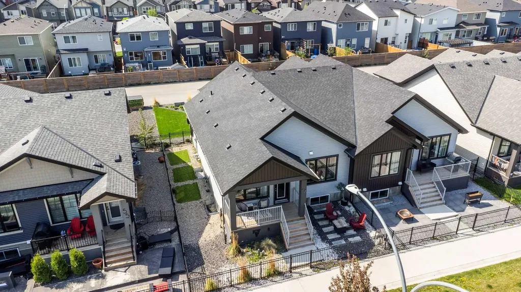 47 Walgrove Park SE Calgary AB T2X 4N9