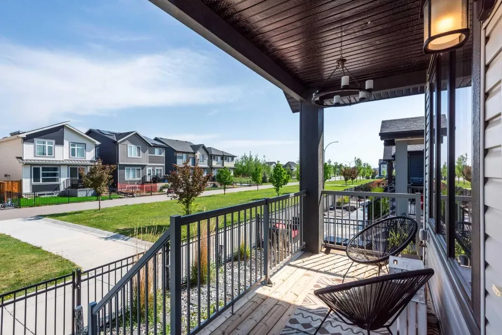 47 Walgrove Park SE Calgary AB T2X 4N9