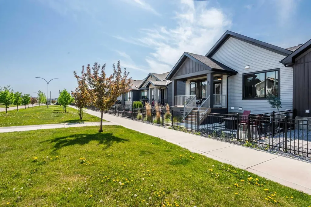 47 Walgrove Park SE Calgary AB T2X 4N9