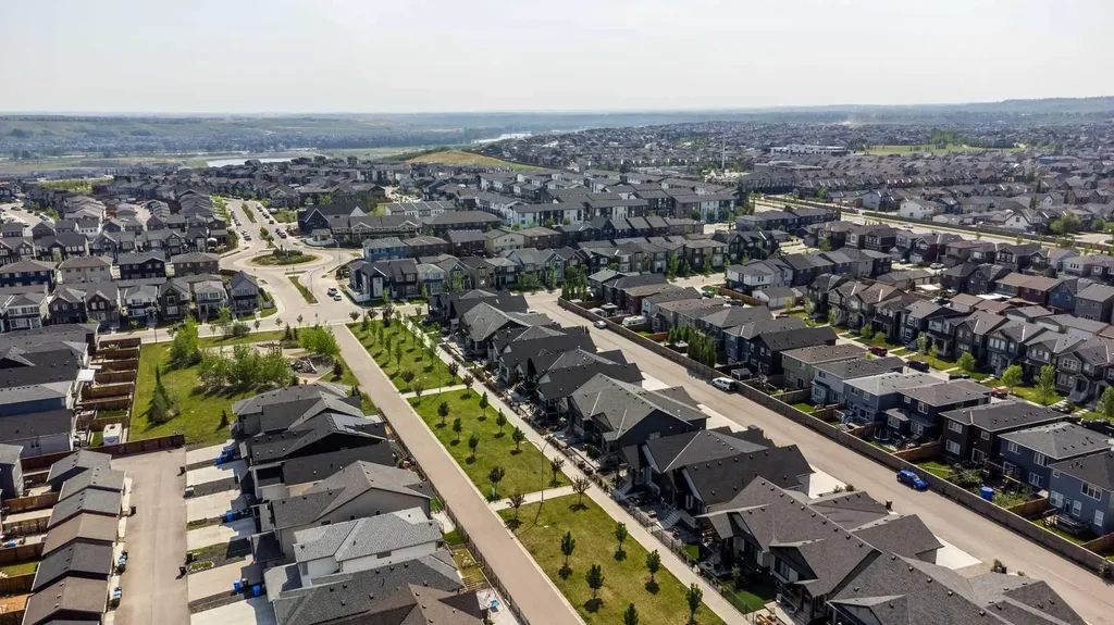 47 Walgrove Park SE Calgary AB T2X 4N9