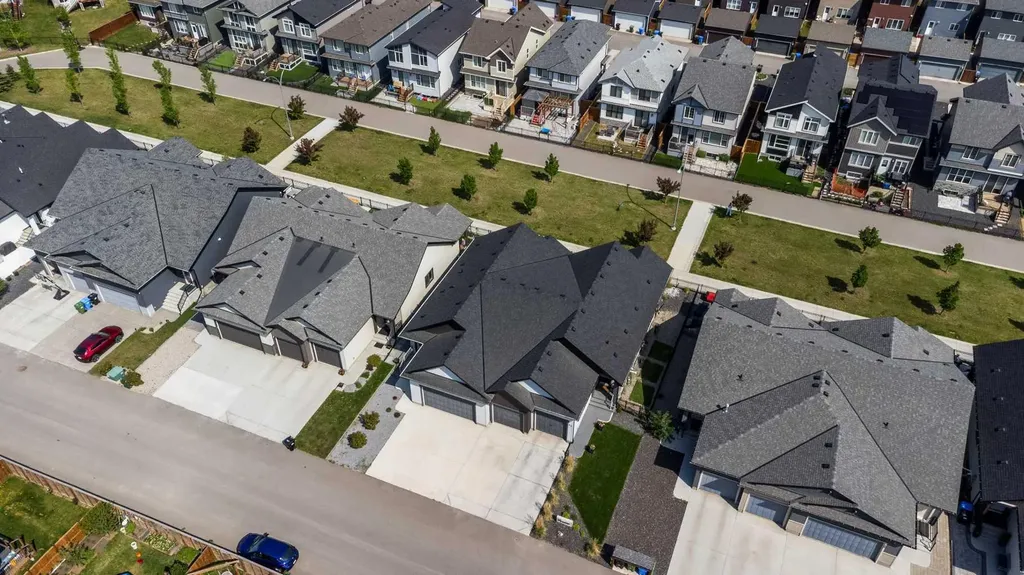 47 Walgrove Park SE Calgary AB T2X 4N9