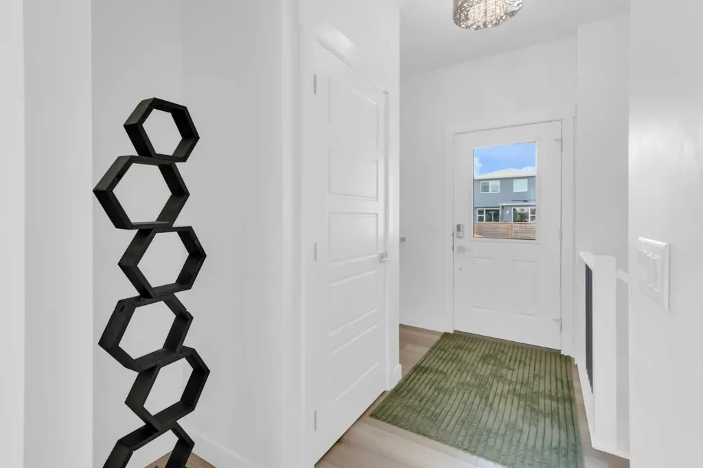 47 Walgrove Park SE Calgary AB T2X 4N9