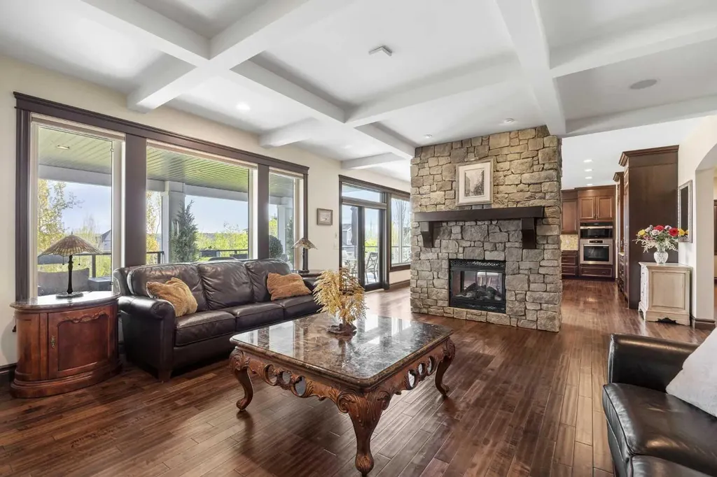 11 Timberline Gate SW Calgary AB T3H 0W3