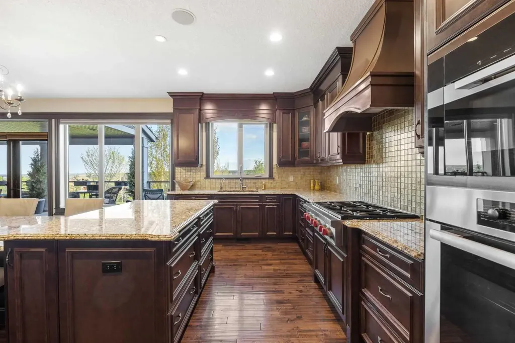 11 Timberline Gate SW Calgary AB T3H 0W3