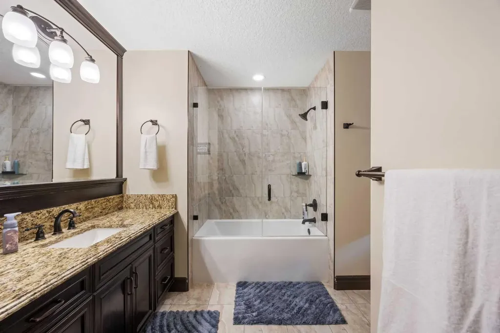 11 Timberline Gate SW Calgary AB T3H 0W3