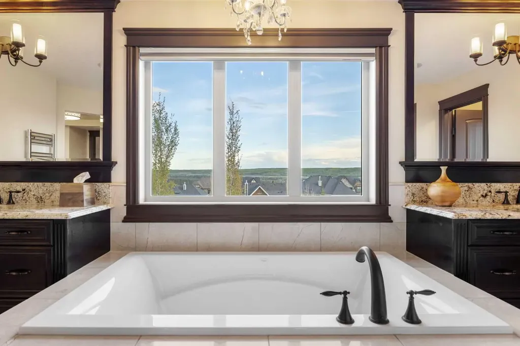 11 Timberline Gate SW Calgary AB T3H 0W3