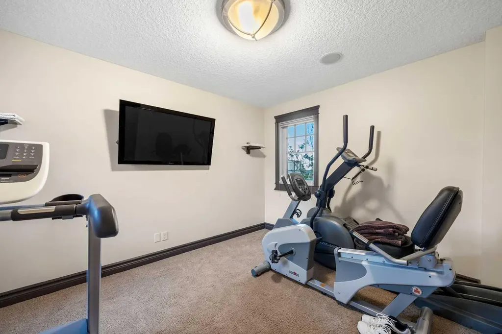 11 Timberline Gate SW Calgary AB T3H 0W3