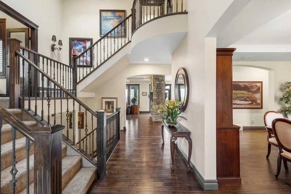 11 Timberline Gate SW Calgary AB T3H 0W3