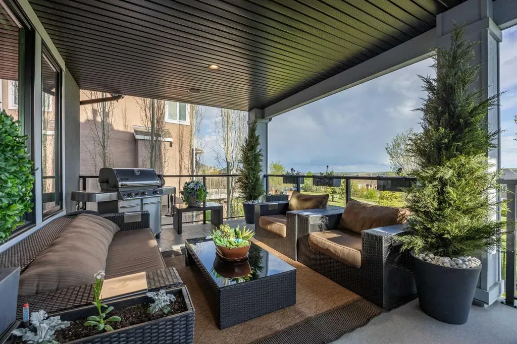 11 Timberline Gate SW Calgary AB T3H 0W3