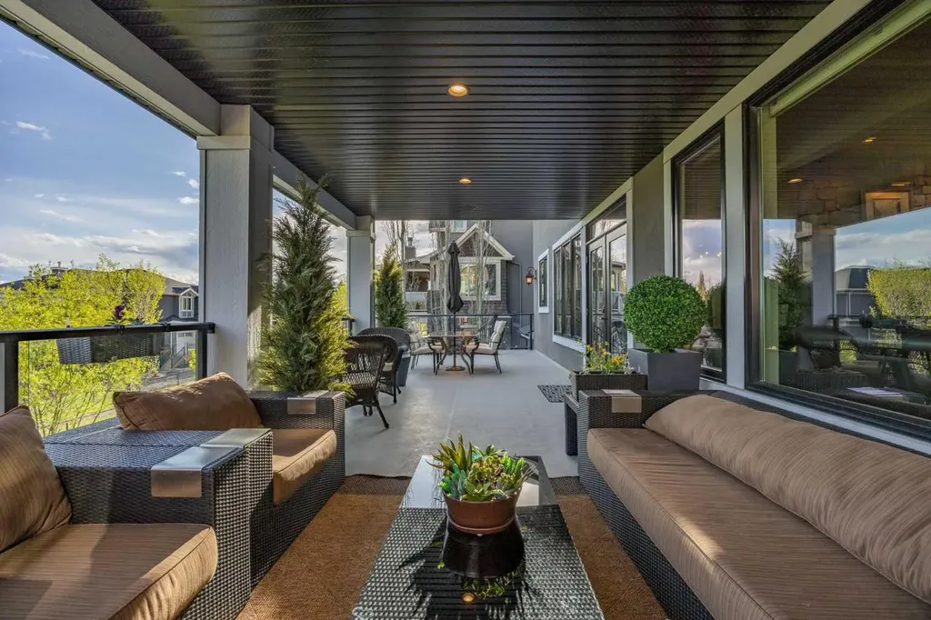 11 Timberline Gate SW Calgary AB T3H 0W3