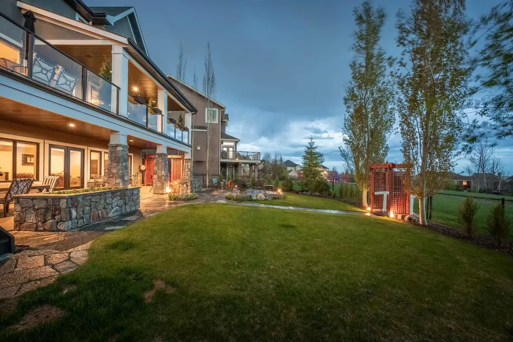 11 Timberline Gate SW Calgary AB T3H 0W3