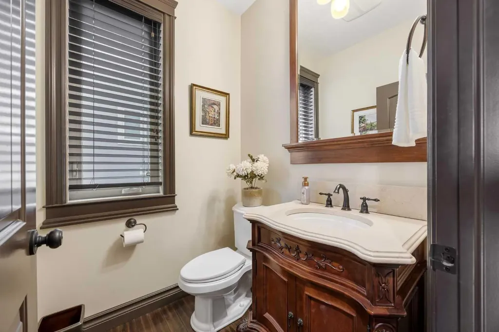 11 Timberline Gate SW Calgary AB T3H 0W3