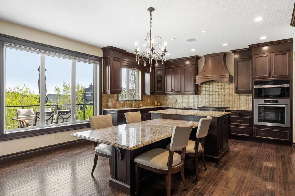 11 Timberline Gate SW Calgary AB T3H 0W3